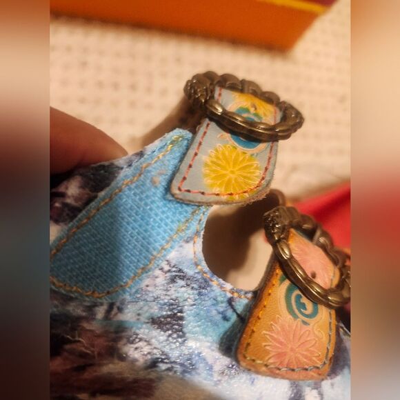 NIB L'Artiste Spring Step "Fillippa" Multi-Color Leather Sandals Sz.6 Ret.$160 - Picture 11 of 14